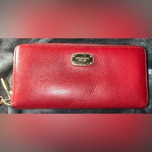 Michael Kors EUC Red Pebbled Leather Wallet